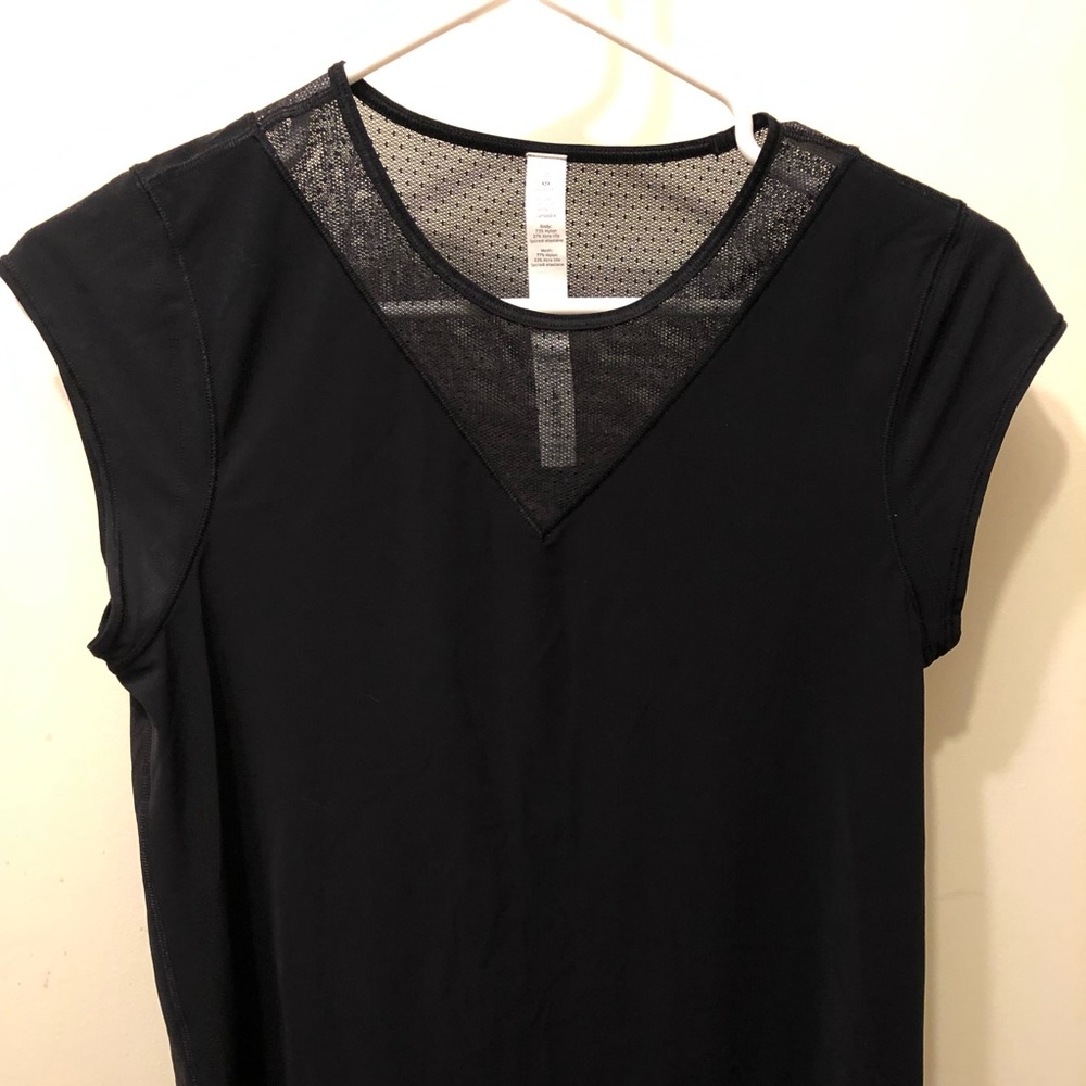 Lululemon black top